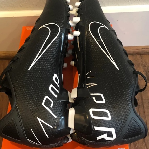 Nike Vapor Untouchable 3 Speed Mens Football Cleat - Picture 3 of 13